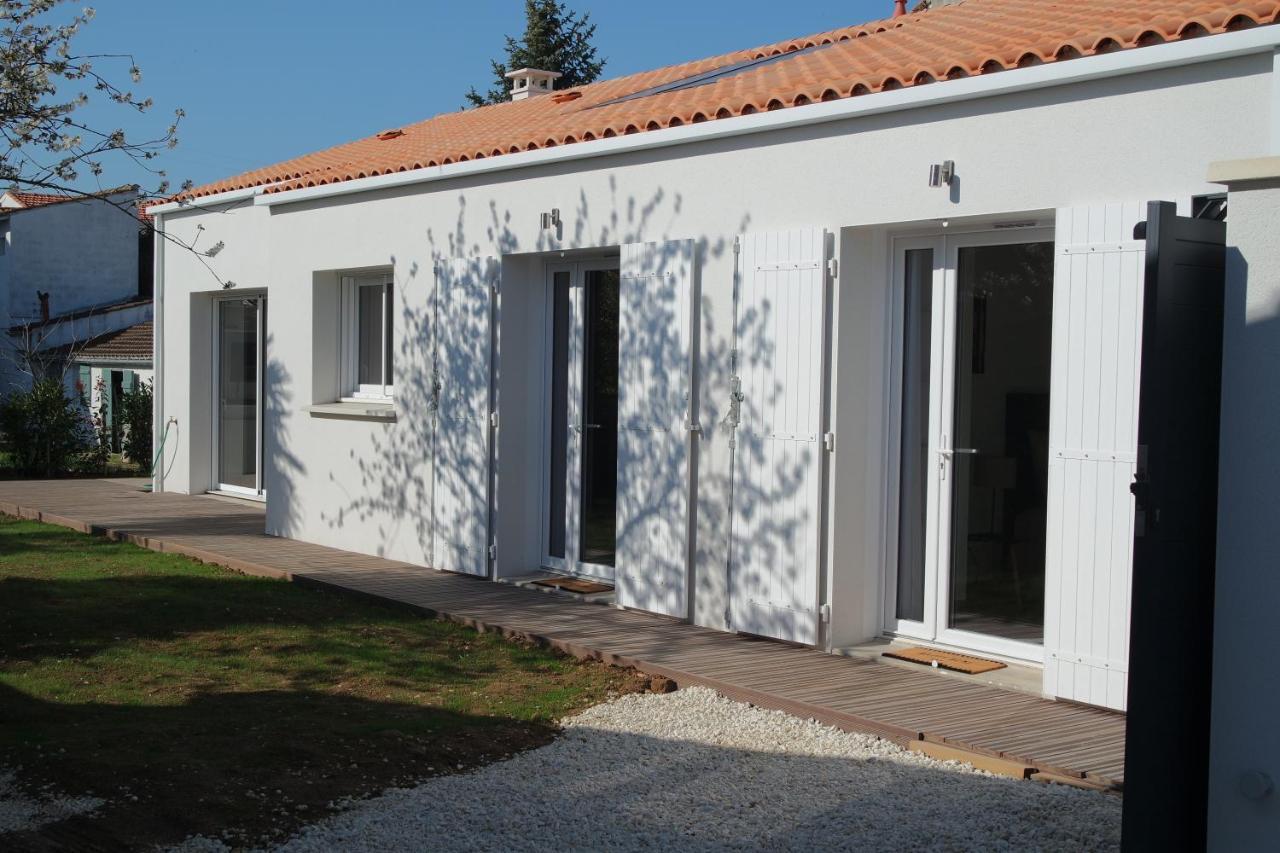 33 Bis Hotel La Rochelle  Exterior photo