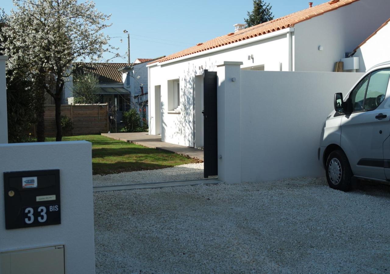 33 Bis Hotel La Rochelle  Exterior photo