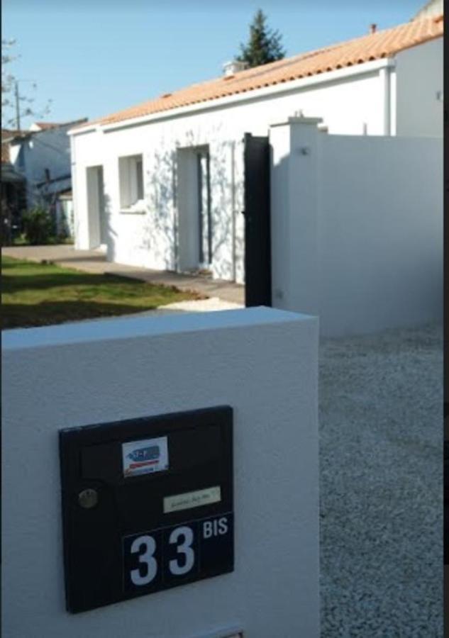 33 Bis Hotel La Rochelle  Exterior photo